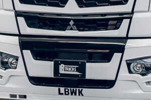 ③フロントバンバーカバー3P