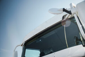 ④フロントバイザー