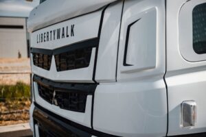 ⑥フロントコーナーパネル左右2P