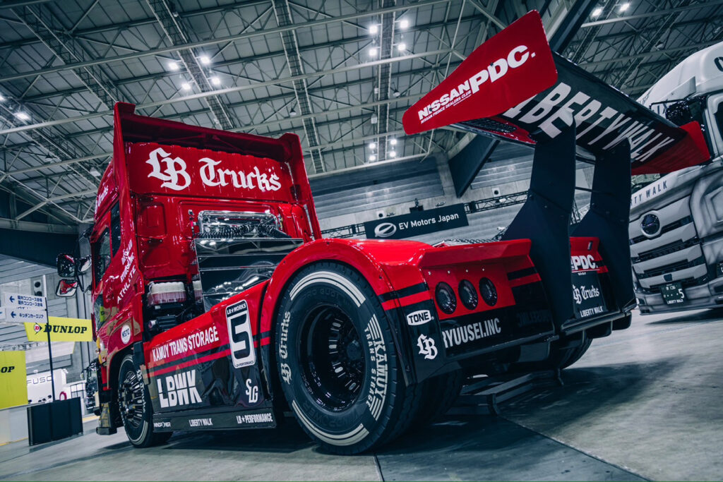 ジャパントラックショー2024 - LB Trucks JAPAN