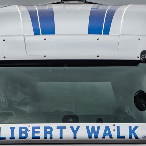 ③フロントバイザー